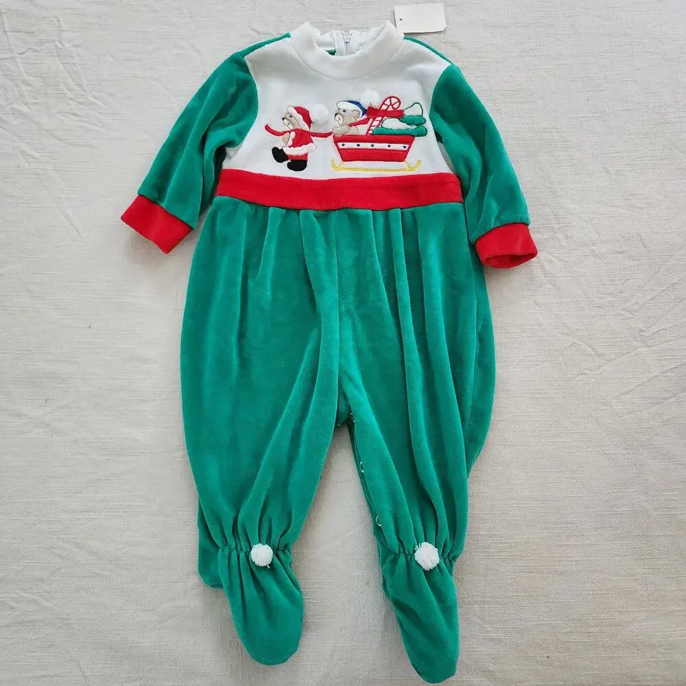 Vintage Deadstock Sleigh Bears Velour Footed PJs 3-6 months